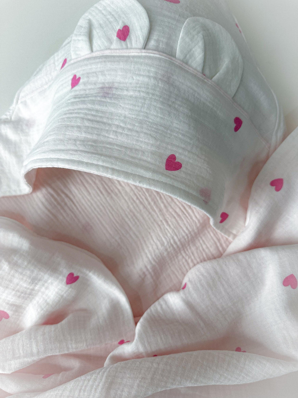 Organic Hypoallergenic Muslin Baby Swaddle Towel — Gentle, Non-Irritating, Soft