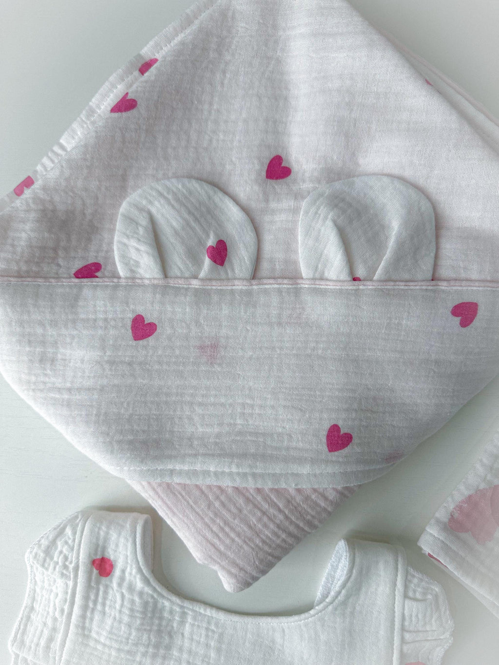 Organic Hypoallergenic Muslin Baby Swaddle Towel — Gentle, Non-Irritating, Soft